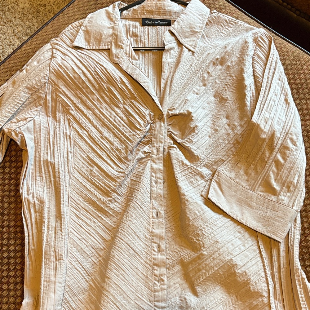 Chico's Beige Textured Button-Up Blouse
